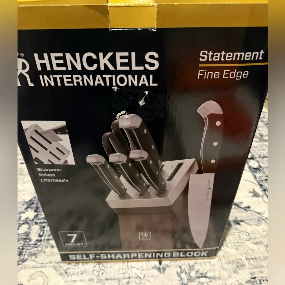 Henckels Self Sharpening Statement Fine Edge 7 Piece Knife block Set